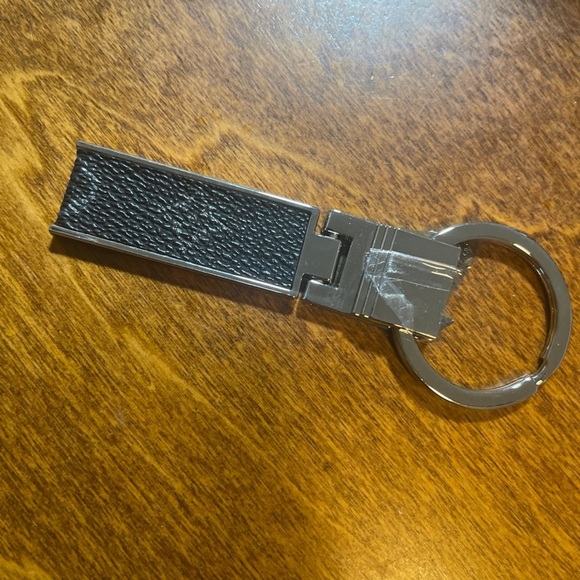 Keychain - Picture 4 of 4